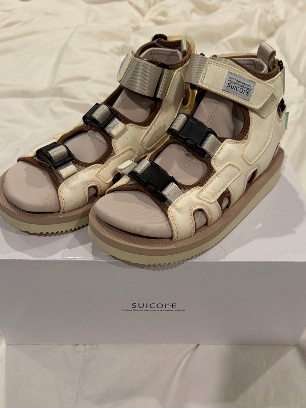 Suicoke Off-White BOAK-2ab 
Cream and Brown Sporty Buckle Sandals